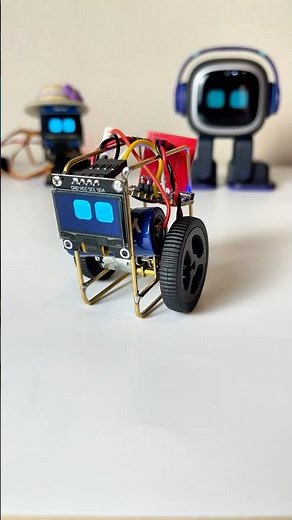 Mo-Chan [EP4] First Prototype 🤔 Make Mini Arduino Robot #emopet #arduinoproject #arduino