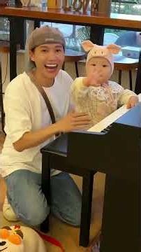 The First Day of an 80s Dad Quitting His Job to Take Care of His Child