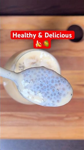 Mango Chia Pudding in 50 Seconds 🥭🍌 | Healthy & Delicious!