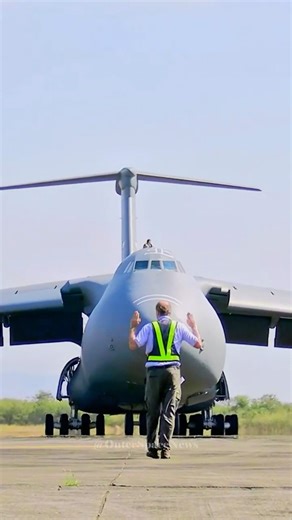 559K views · 12K reactions | Galaxy C-5 aircraft is very large and very powerful | Q3 | Facebook