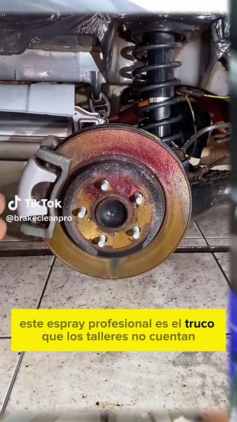 XQF🛞Con este bote a presión solo tienes que dar un spray 🚀 La mugre se derrite al instante y tus frenos vuelven a brillar como nuevos ✨ Lo mejor es que se evapora rápido, sin dejar residuos, ¡cuidando tus piezas y manteniendo el sistema siempre al 100%! 🔧🚗#cars #cartools #carcare #carenthusiast #automotivelife
