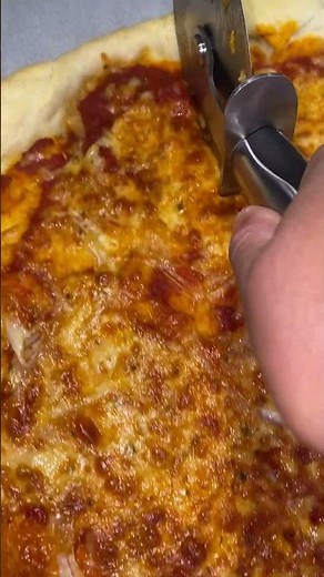 New York Style Thin Crust Pizza