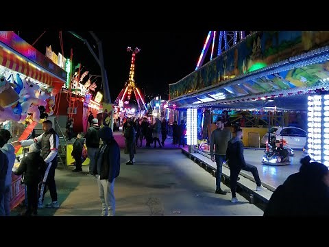 Fête foraine/ Vogue D'hiver Lyon Confluence 2022-2023 de nuit(luna park)