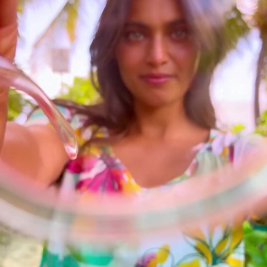 HOLIDAY SALE ALERT! Get 25% OFF EVERYTHING in our Factory Store! • Prices start at just $10 Stock up and save BIG this holiday season! What's on your shopping list? | Jams World | Facebook