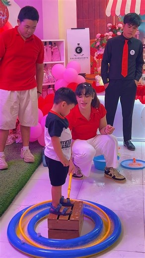 Book our Bubble Show and make your child’s special day truly magical! Inquire now. | Matty's Themed Events