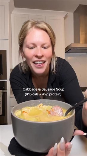 Samantha Milton on Instagram: "Cabbage & Sausage Soup🍲💕 (415 cals + 42g protein) This recipe makes (6) 3.5 cup servings; - 64 oz(s), Kettle & Fire Chicken Bone Broth - 2 medium, Onion - 8 links, Andouille Chicken Sausage - 1 cup, Low Fat Good Culture Cottage Cheese - 1 can (15 oz), Canned Cannellini Beans - 2 large, Carrots - 0.25 each, Green Cabbage - 2 tbsp, Olive oil - 3 Bay Leaves (remove after cooking) - 3 large, Golden Yukon Potatos - Season to taste with salt, peppercorn, 