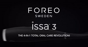 FOREO ISSA 3 Bundle - Ultra-Hygienic 4-in-1 Silicone Sonic Electric Toothbrush + 2 x ISSA Hybrid Wave Brush Head - White Teeth, Clean Gums, Cheeks & Tongue, Soft Toothbrush - Fuchsia