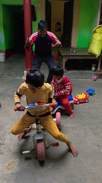 mama bachao re mughe bhcggf hcvc #toyswala #funny #anaya