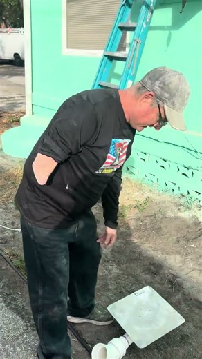 The hardest worker in the world is a one armed man. #laborgap #workrules #workingnation #newworkers