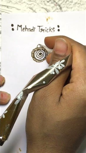 simple trick se shikte h flower new design me ||#mehndi #flower #explorepage