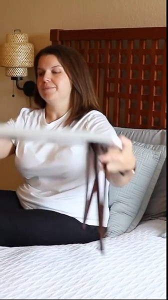 Turn 4 Walmart #hangers into THIS! 😱