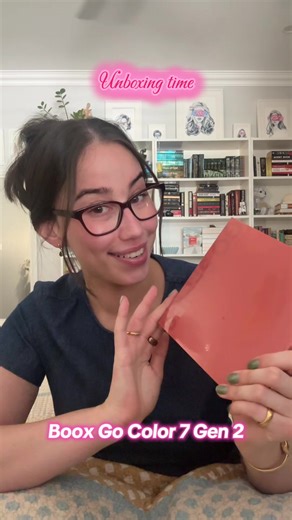 Unboxing the Boox Go Color 7 Gen 2 E-Reader