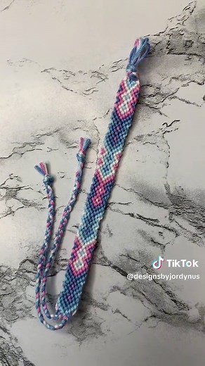 Love the colors of this bracelet!! I made this bracelet as a thank you to one of my professors! 🫶🏼 #friendshipbracelets #stringbracelets #stringbracelet #stringjewlery #embroiderythread #embroiderythreadbracelets #daiychainbracelet #bluebracelet #beachjewelry