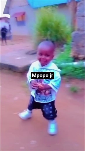 MPOPO JR MWENYEWE NDIYO HUYU AKISHANGIRIYA SKUKU YA PILI ZANZIBAR #mbosso #wanima #fumba #mbire
