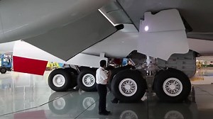 A380 Pre-Service Check ©Emirates✈ | Avionics and Maintenance of Aircraft