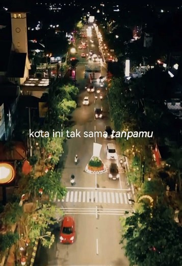 ..kota ini tak sama tanpamu.. #madiun #madiun24jam #pahlawanstreetcenter #night #drone