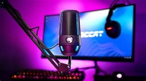 ROCCAT Torch recensione: il microfono de streamer con le luci RGB