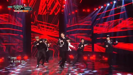 最爱的制服场《Tempo》，每个人都帅帅的