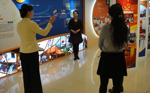 展厅展览馆讲解员礼仪培训 展厅展览馆讲解接待训练 展厅解说员培训训练与辅导相结合 靳斓礼仪说