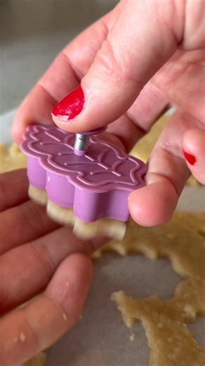 Watch They make any pie look adorable! on Amazon Live