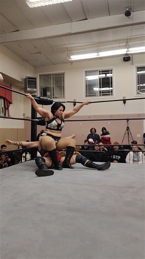 Richard Ruiz on Instagram: "@bigdaddyadrii Stinkface Hip Attack! 🔥🔥🔥 @worldwrestlingxtreme #stinkface #viral #clip #richardruizproductions #independentwrestling"