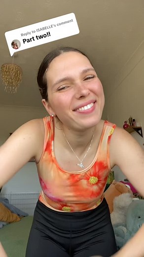 Adel on Instagram: "colours in British Sign Language part 2 #colours #bsl #signlanguage #britishsignlanguage #learning"