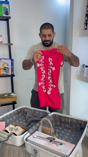 Taher Benchadi on Instagram‎: "الطومبولا تأخذ منعرج اخر 🎁😂😂"‎