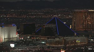 Luxor debuts new lighting feature for pyramid on Las Vegas Strip
