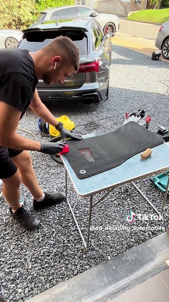 Satisfaction au maximum ✨ #detailing #clean #tapis #logo #fyp