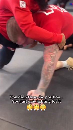 Your opponent didn’t defend better…you just stopped fighting for it😫 When you get extended or flattened out on a head-inside attack, it’s easy to think the position’s gone. But that’s not where it ends — that’s where the fight BEGINS💯 You HAVE to learn to recover from bad or well-defended shots & to fight THROUGH instead of just giving up on the position, or waiting on the ref to call a stalemate👎 The difference between finishing and not scoring isn’t usually strength… it’s effort‼️ Slide you