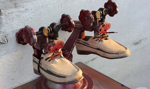 9 Easy Ways To How To Break In Shoes (Leather & Other Materials)