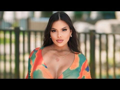 GRACIE BON Panamanian beautiful Plus Size Model | Wiki Bio | Instagram Celebrity Model. 