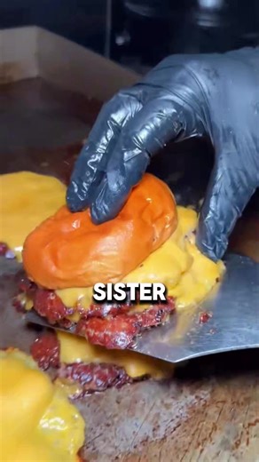 Catherine O'Hara recibiendo el tributo que se merece en los #ActorAwards2026 🕊️🖤 #SAGAwards #ActorAwards #CatherineOHara #TheStudio