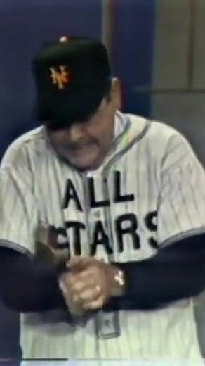 Jonathan Winters Comedy Skit: The Pitcher Pantomime