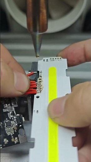 LED light strip semi-automatic soldering tinning machine