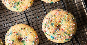 Birthday Cake Baked Donuts - Self Proclaimed Foodie