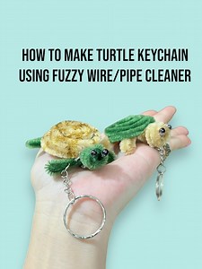 3.7K views · 59 reactions | How to make Turtle keychain. Keychain Tutorial Series(S5). #wearthaleiakeychaintutorials #fyp #foryou #fypage #fuzzywire #turtlekeychain #keychains #keychaincollection #keychaincustom #tutorial #tutorials #diy #craft #crafts #crafter #pipecleanercrafts #keychains #KeychainCrafts #fuzzywirekeychain #fuzzywire #chenillestems #craftersgonnacraft #CraftersOfInstagram #craftersoffacebook | Wear Thaleia | Facebook