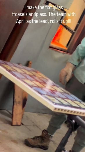 Collaboration. So much fun. I make the flat kilnformed @bullseyeglass slabs. Also known as fusing. Then the team led by April makes the rolled up vase. They make a very elaborate process look easy. . . . . @glass_art_magazine @glassartsociety @steeple329 @remarkkramer @contemporaryglasssociety #craftcouncil @craftcouncil #fusedglass #glassfusing #kilnformedglass #glassartist | Suellen J. Parker