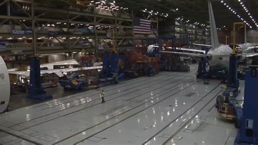 Airplane Crash Meme: Tower Hits Twin Airplanes