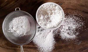 People Still Don't Know Eating Raw Flour Isn't Safe