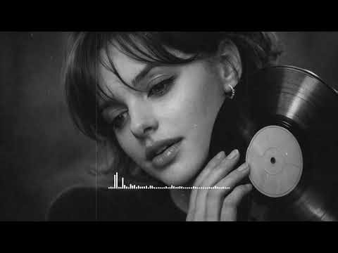 Romantic 🎶 French Song, Vintage Melodies, Soft Voice & Nostalgic Paris