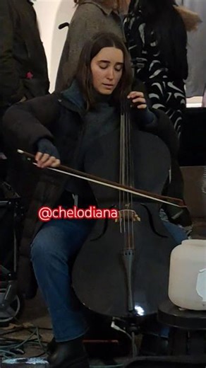 DIANA'S WITH OR WITHOUT YOU COVER | BUSKING IN DUBLIN | CELLO