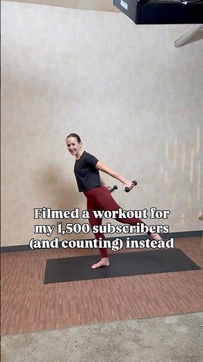 15 min standing barre now live!!! She’s back and better than ever! ❤️#fitnessmotivation