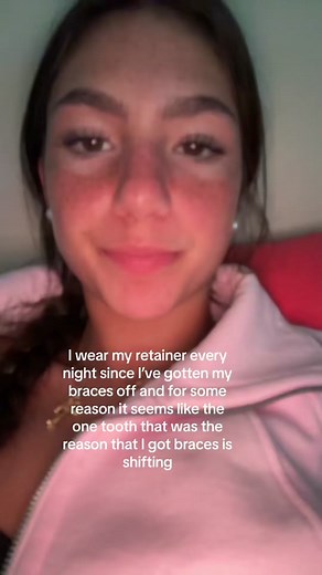 Your Teeth Can Still MOVE In With A Retainer! 😮🦷 #retainer #teeth #braces