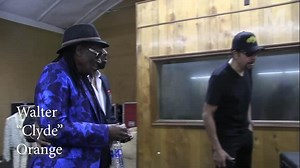 Commodores reunite to sing Easy