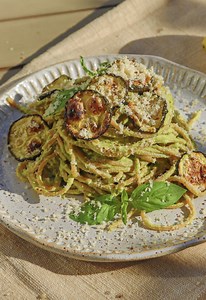 Creamy Zucchini Lemon Pasta - Justine Cooks Vegan