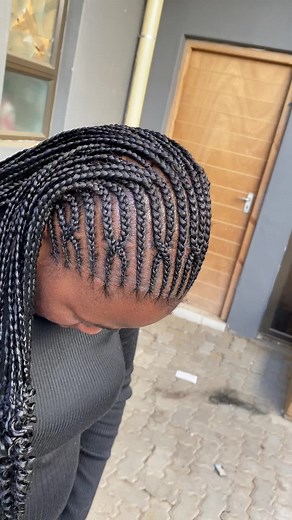 Dynamic hair salon on TikTok