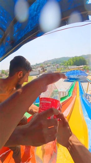 bellaciao waterslide parkour 💦#parkourfreerun #parkour #waterpark #shortslife