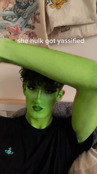 BBL Baddie Transformation by Eddie Simms