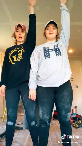 lauren beach (@laurennnbeach)’s videos with Laxed - Jawsh 685